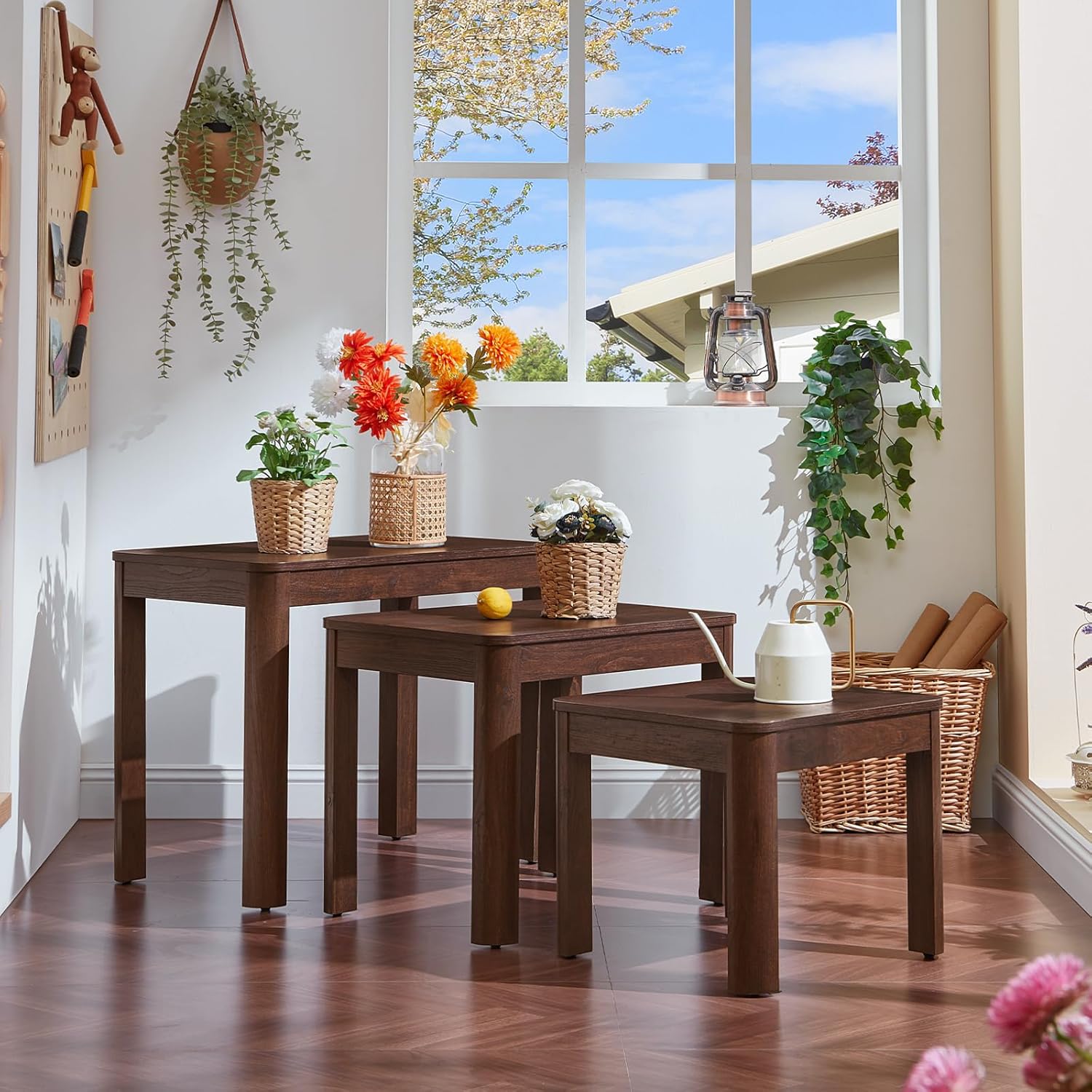 Joaxswe Farmhouse Nesting Tables Set of 3, Living Room Table Set with Rounded Corners & 4 Thickened Table Legs, Walnut