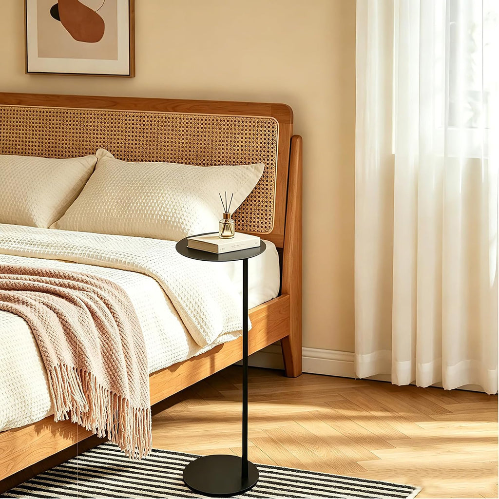 Metal Modern Drink Table, C Shaped Pedestal Table, Martini Round Side Table for Small Spaces, Livingroom, Bedroom, Black End Table with Stand, 7.87x7.87x22.83in