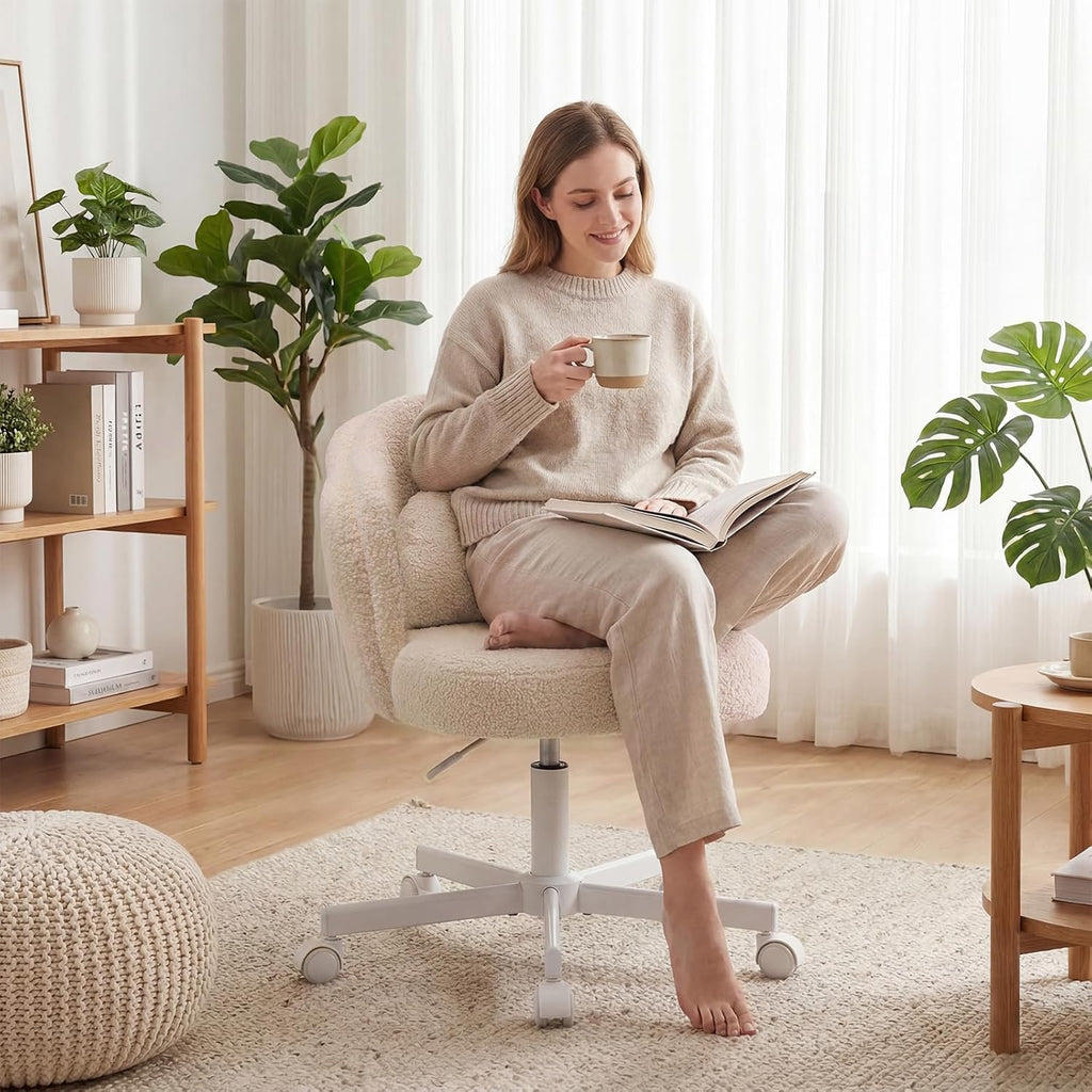 COMHOMA Petal Vanity Chair with Wheels, Cute Desk Chair for Girls Women, Upholstered Home Office Chair with Backrest, Height Adjustable Armless Swivel Chair for Bedroom, Teddy Fleece, Beige