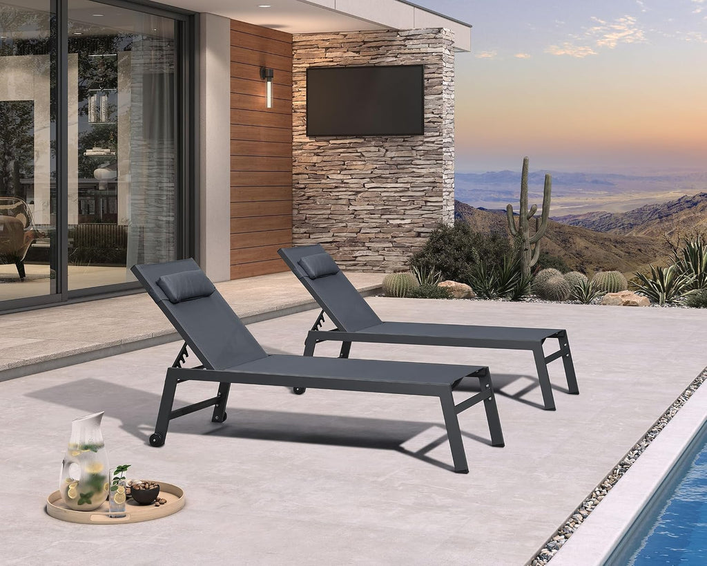 PURPLE LEAF Outdoor Oversized Lounge Chair Set of 3 Pool Lounger Patio Chaise Aluminum Frame with Side Table and Wheels for Outside Sunbathing Tanning Recliner Including Pillows Gray
