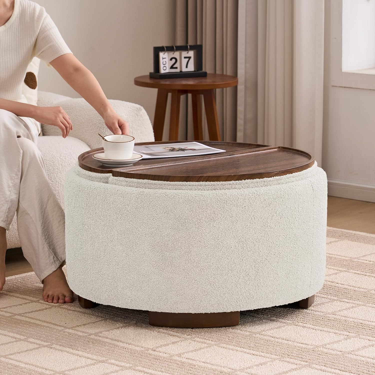 29.5 Inch Round Storage Ottoman Coffee Table, Modern Teddy Ottoman with Storage with Dual Reversible Lids and Solid Wood Legs, Upholstered Circle Coffee Table for Living Room, Bedroom, Beige