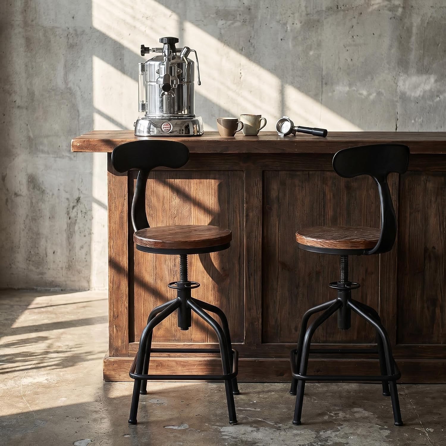 Topower Farmhouse Kitchen Stool, Industrial Counter Stool, Kitchen Deco Round Seat Standard Height Adjustable Swivel Bar Stools with Backrest Indoor House Design Iron Backrest Black Set of 2
