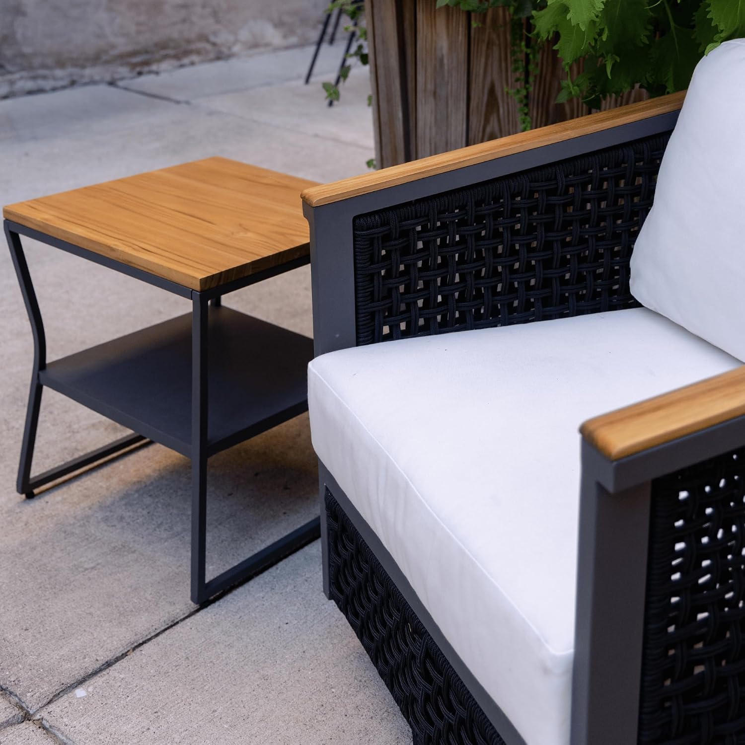 East Green Linden Teak and Aluminum Patio Swivel Chair with Cushions - Weather-Resistant Outdoor Seating