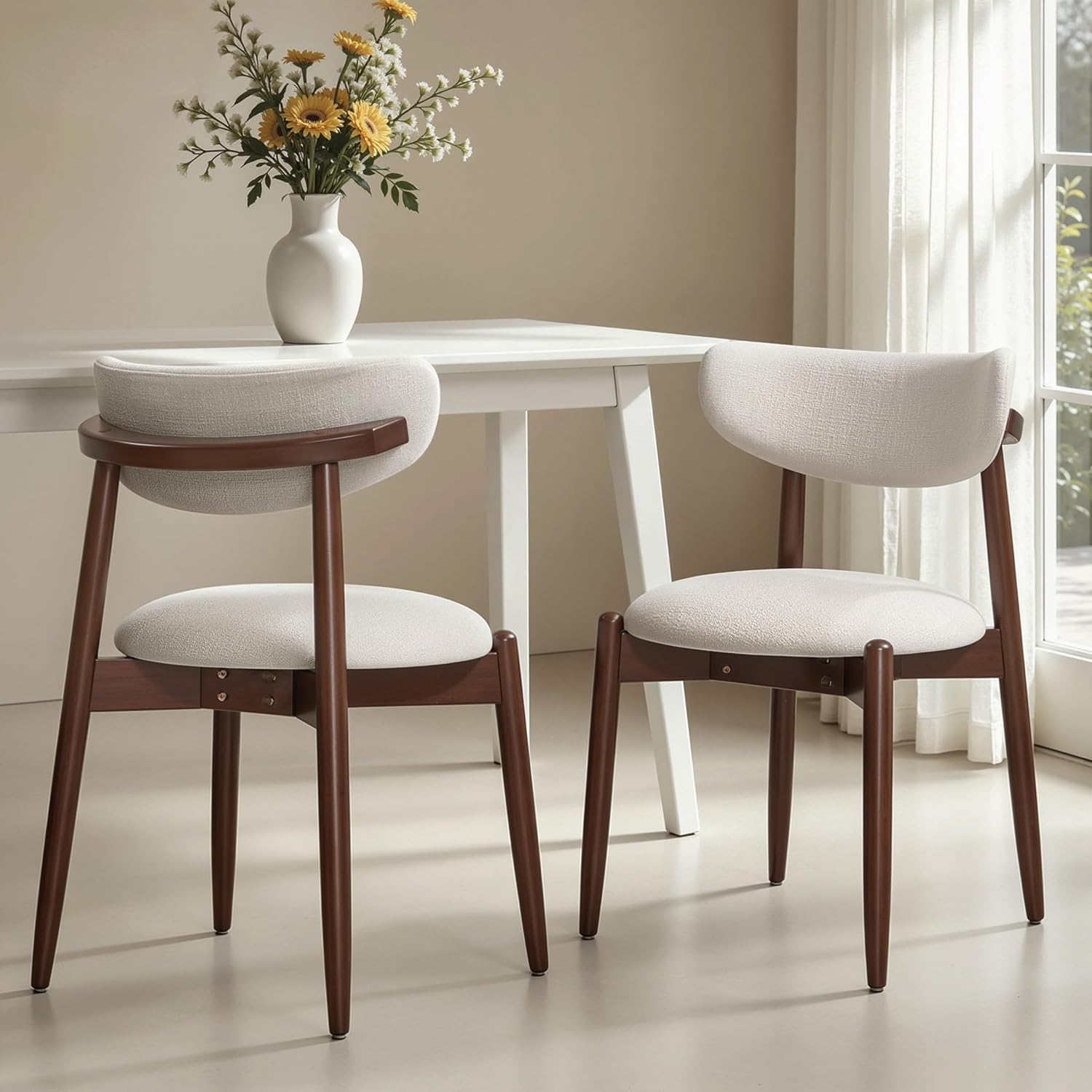 Dining Chairs Set of 4, Wooden Upholstered Dining Room Chairs with Curved Backrest, Mid Century Modern Fabric Kitchen Chairs, Cream & Walnut Legs