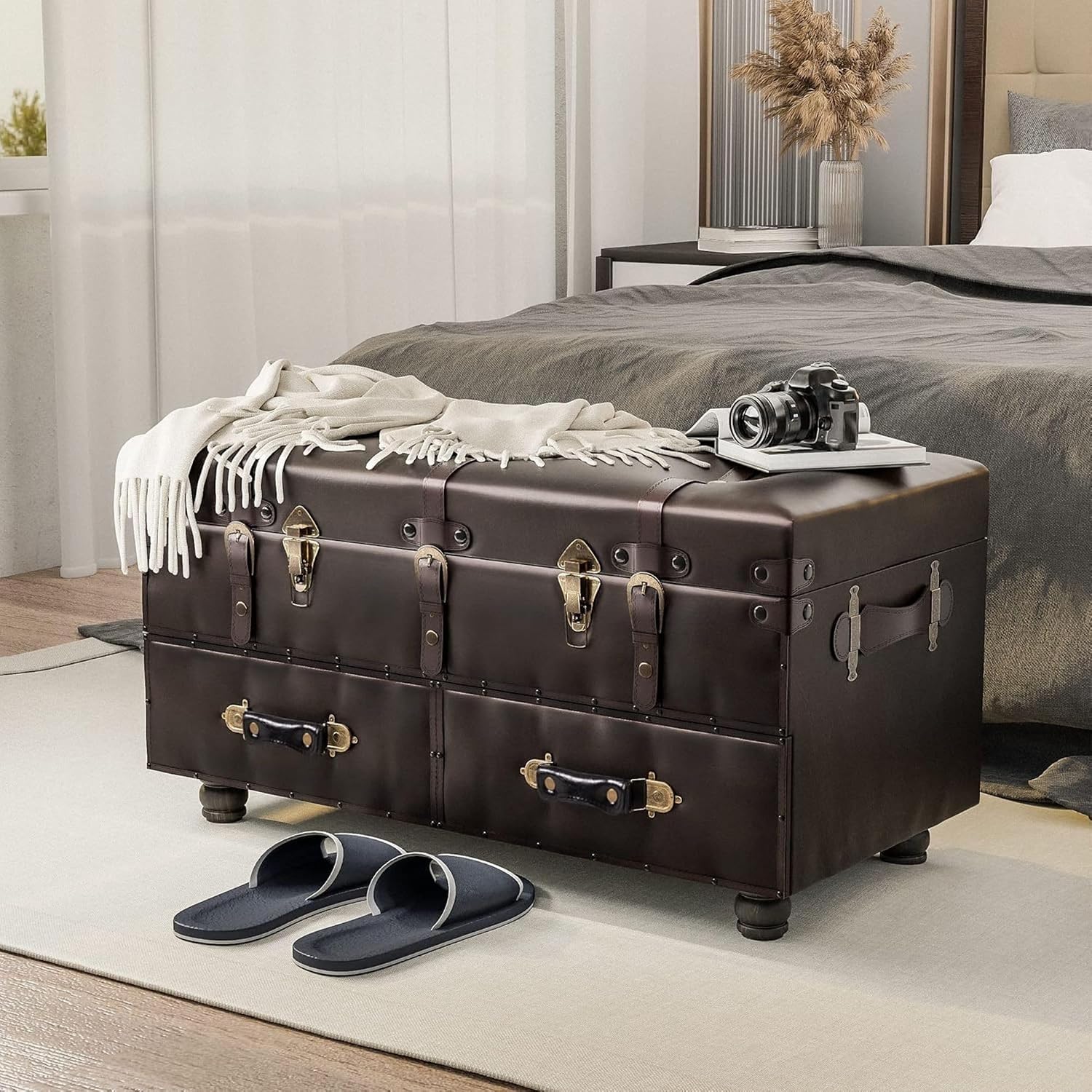 Vintage Storage Bench Upholstered Mid-Century Faux Leather Storage Ottoman Bed Bench Storage Chest for Hallway, Entryway, Bedroom, Dark Brown
