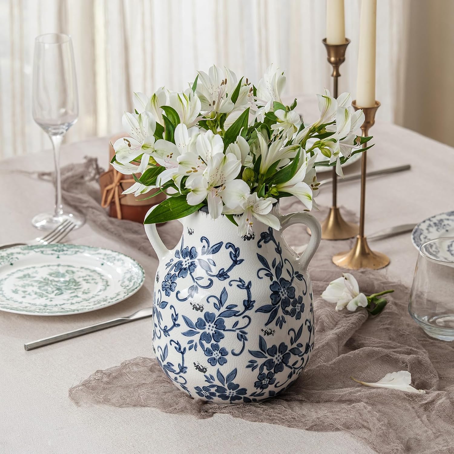 Blue and White Vintage Round Flower Vase with 2 Handles, Chinoiserie Floral Vase, Retro Ice Cracked Ceramic Large Vases for Home Decor, Living Room, Grand Millennial Chinoiserie Decor, 7.7 Inch