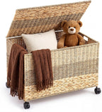 Cinnvoice 17.2 Gallon(65 L) 22×13×14 in Wicker Storage Trunk with Wheels & Lid Heavy Duty Rolling Storage Bench Large Toy Chest Water Hyacinth Woven Blanket Bin for Bedroom, Laundry Room, Tricolor