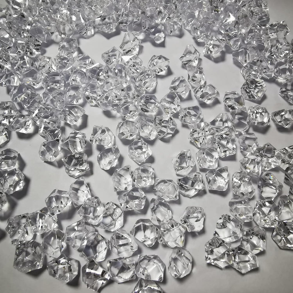 Fake Ice Cubes, 1000 Pcs Acrylic Ice Rocks for Centerpieces, 11 * 14 mm Artificial Ice Table Scatter, Fake Crushed Ice Acrylic Vase Fillers Christmas Decorations