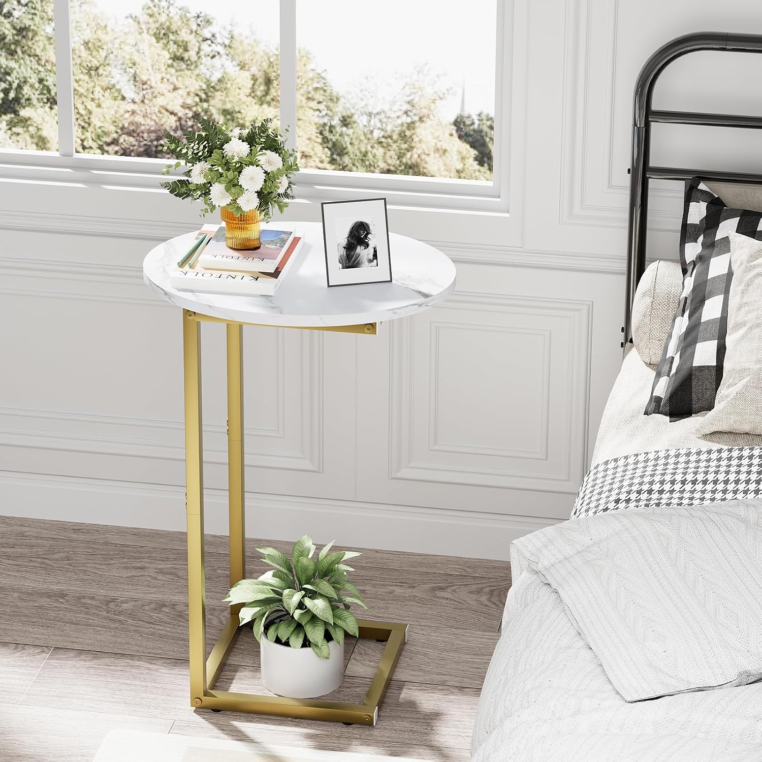 C Shaped End Table, Oval Couch Side Tables for Living Room, Sofa End Table with Metal Frame, Small Wooden Snack Table for Bedroom, Small Spaces, Easy Assembly, Gold