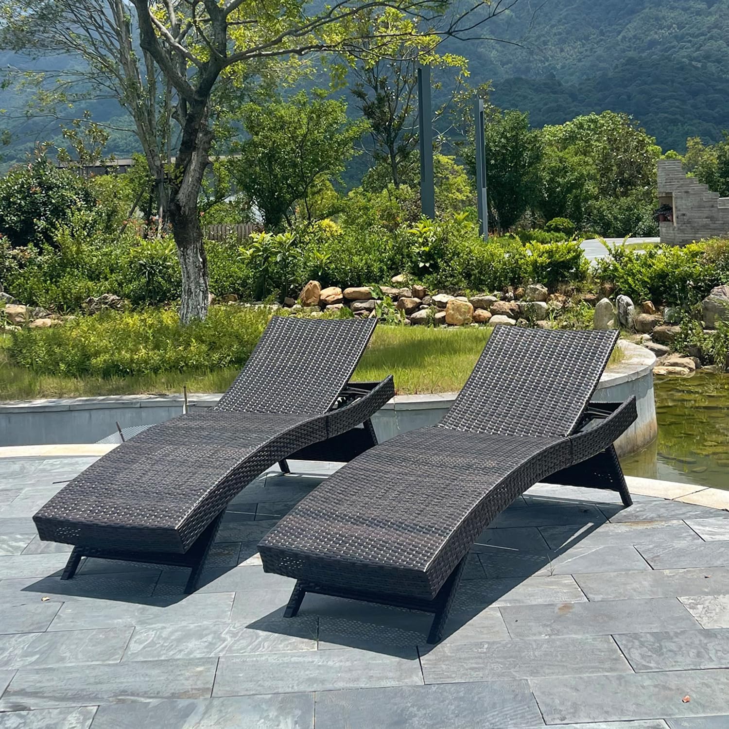 Set of Foldable Long Reclining Patio Seating Chairs, 2 Folding Chairs Patio Chaise Lounge, Outdoor Wicker Lounge Chaise, Rattan Chaise Lounge Lawn Sunbathing Recliner Beach Pool Backrest Recliners