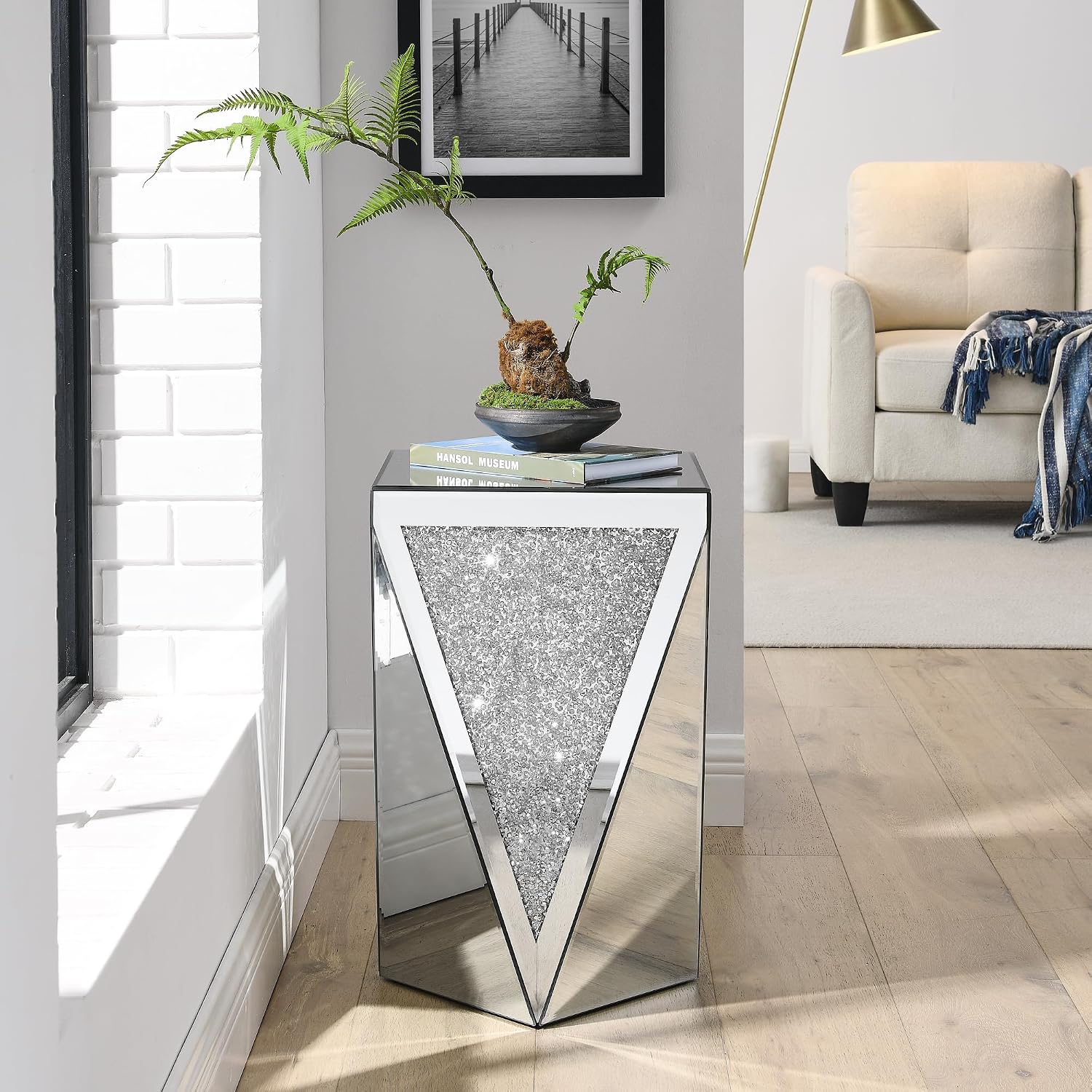 Mirrored End Table Modern Inverted Triangular Side Table with Crystal Design Decorative Glass Accent Small Coffee Table Bedside Table for Home Decoration Crystal Diamond Bed Night Stand