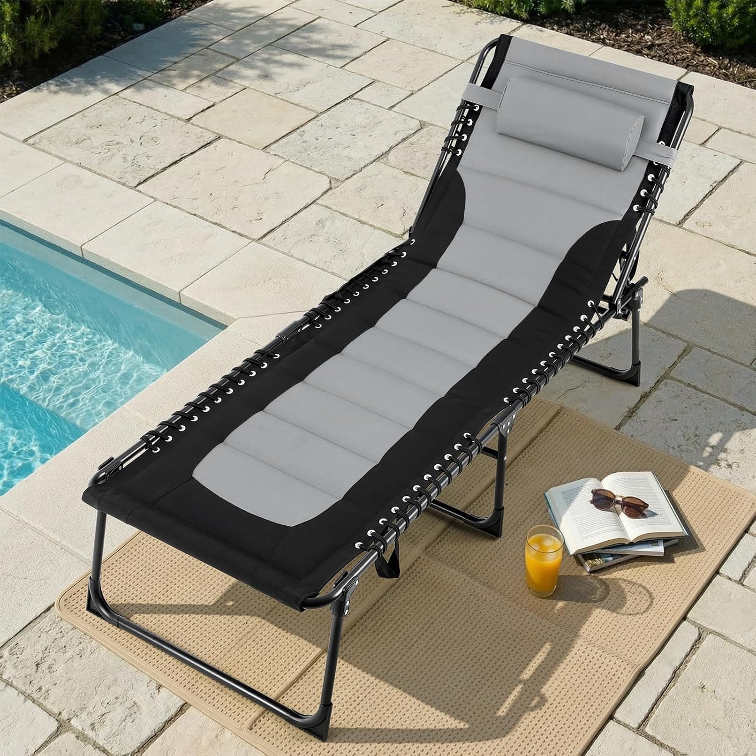 TLSUNNY Padded Folding Lounge Chair, Portable Reclining Chair with Pillow & Side Pocket, Outdoor 5-Position Adjustable Chaise Lounger with Carrying Handle, for Beach, Pool, Sunbathing (Black & Gray)