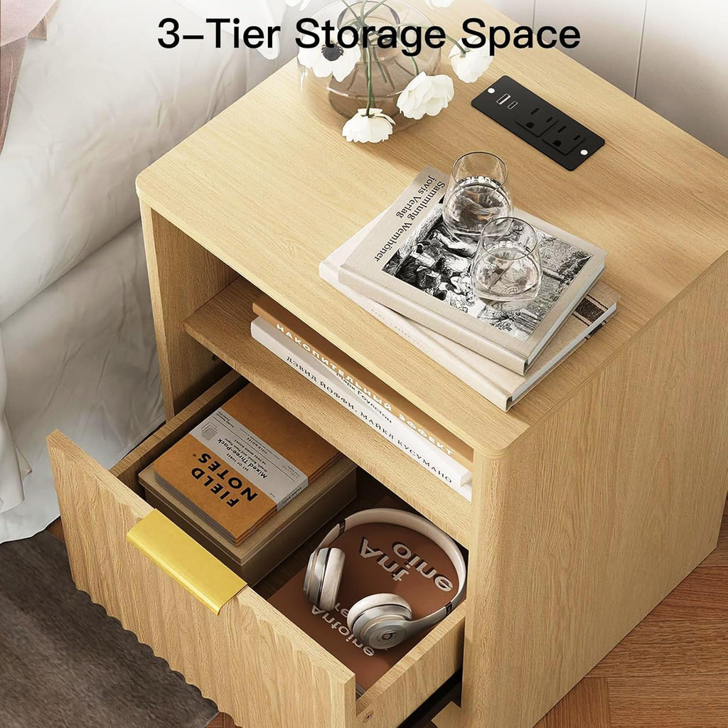 Pipishell Nightstand with Charging Station, Fluted Bedside Table with Storage & Drawer, Modern End Tables with USB & AC Outlets, Small Wood Night Stand for Bedroom, Light Oak