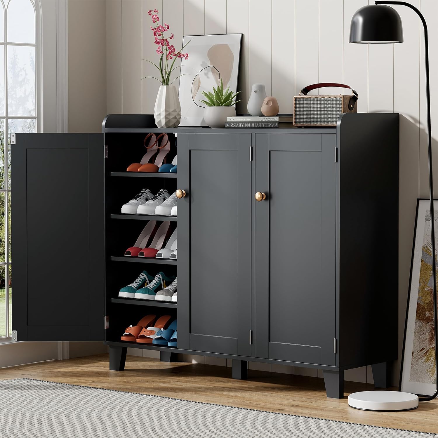 Shoe Storage Cabinet with 3 Doors and Adjustable Shelves，40 Inch Tall Farmhouse Flat-Shelf Wooden Shoe Cabinet，Shoe Rack Shoe Organizer Cabinet for Hallway Entryway Living Room （Black）