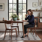 100% Solid Oak Dining Chairs Set of 4, Mid-Century Modern Dining Room Chairs, Wooden Kitchen Chairs with Curved Backrest, Walnut Brown Finish, Sillas de Comedor (4 Chairs)