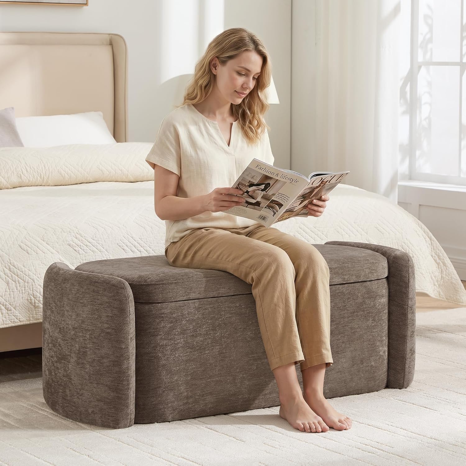 Oval Storage Ottoman Bench, 45" Upholstered Chenille End of Bed Bench Ottomans Bench, Storage Ottoman Foot Rest, Living Room and Hallway, Light Brown