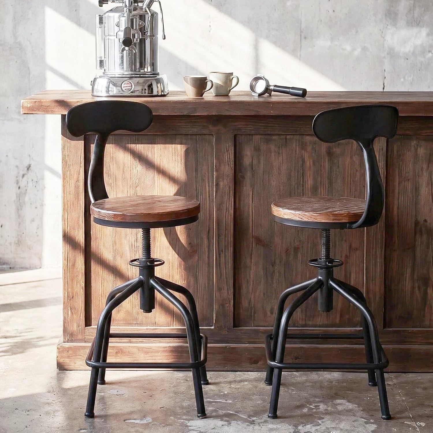 Topower Farmhouse Kitchen Stool, Industrial Counter Stool, Kitchen Deco Round Seat Standard Height Adjustable Swivel Bar Stools with Backrest Indoor House Design Iron Backrest Black Set of 2