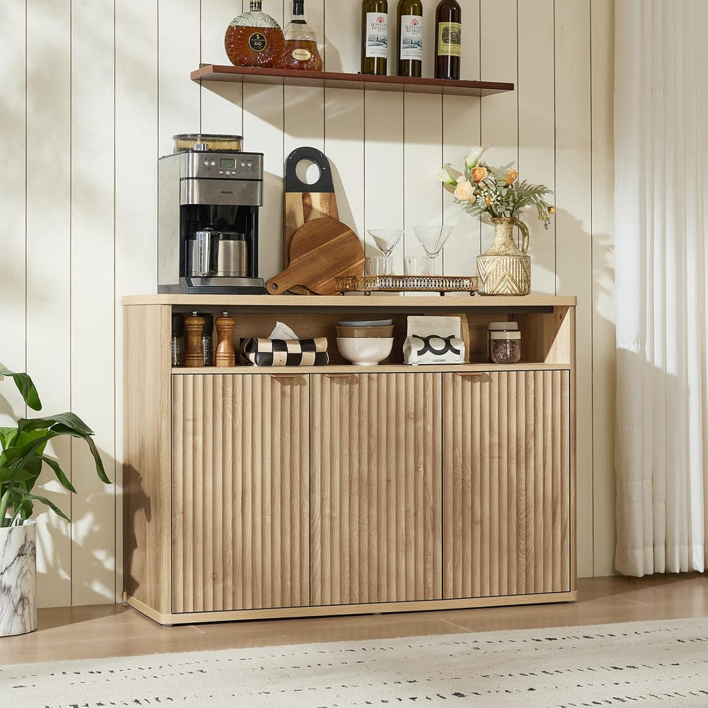 LEYAOYAO Buffet Cabinet with Storage, 45" Wide Fluted Accent Sideboard Credenza with 3 Doors & Open Storage Shelf, Modern Kitchen Wood Media Console Cabinet for Living Room, Entryway, Natural Oak