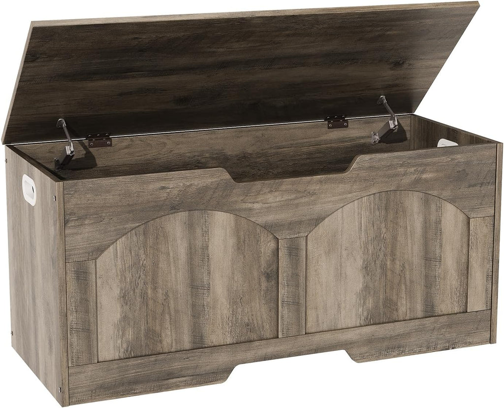 Storage Chest, 31.5" Retro Wooden Storage Trunk Bench with 2 Safety Hinges, Entryway Bench, U-Shaped Opening, Easy Assembly, 31.5" x 15.7" x 18.3" Storage Chest Box Organizer Bench, Light Greige