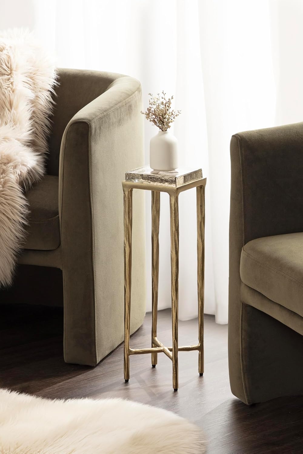 Kate and Laurel Julielle Modern Square Glass Drink Table, 7 x 7 x 22, Clear Glass and Gold, Natural Slump Glass Martini Table for Use as Small Plant Stand or Living Room Accent