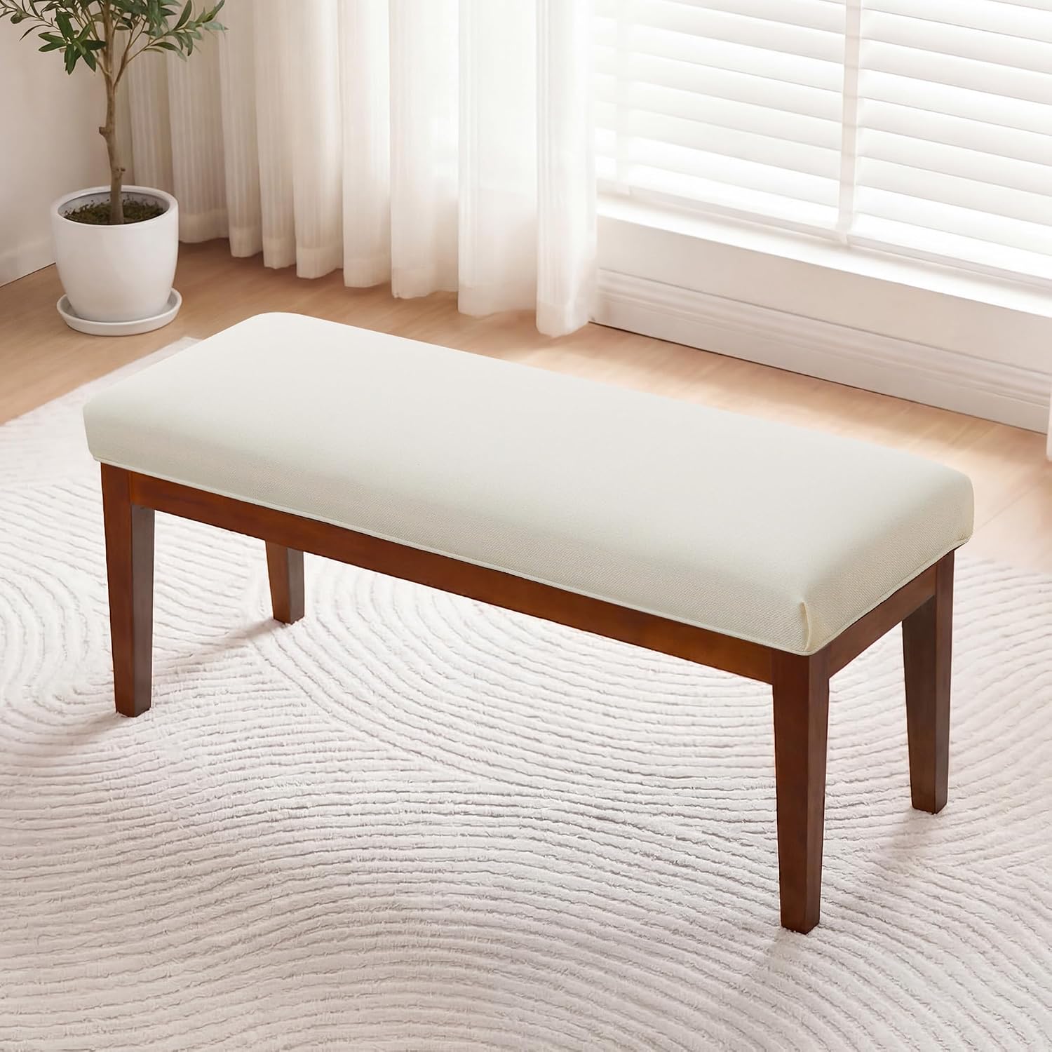 43.5" Upholstered Bedroom Bench, Linen Entryway Bench with Solid Wood Legs, End of Bed Bench with Cushion, Dining Bench for Living Room, Bedroom, Hallway, Beige