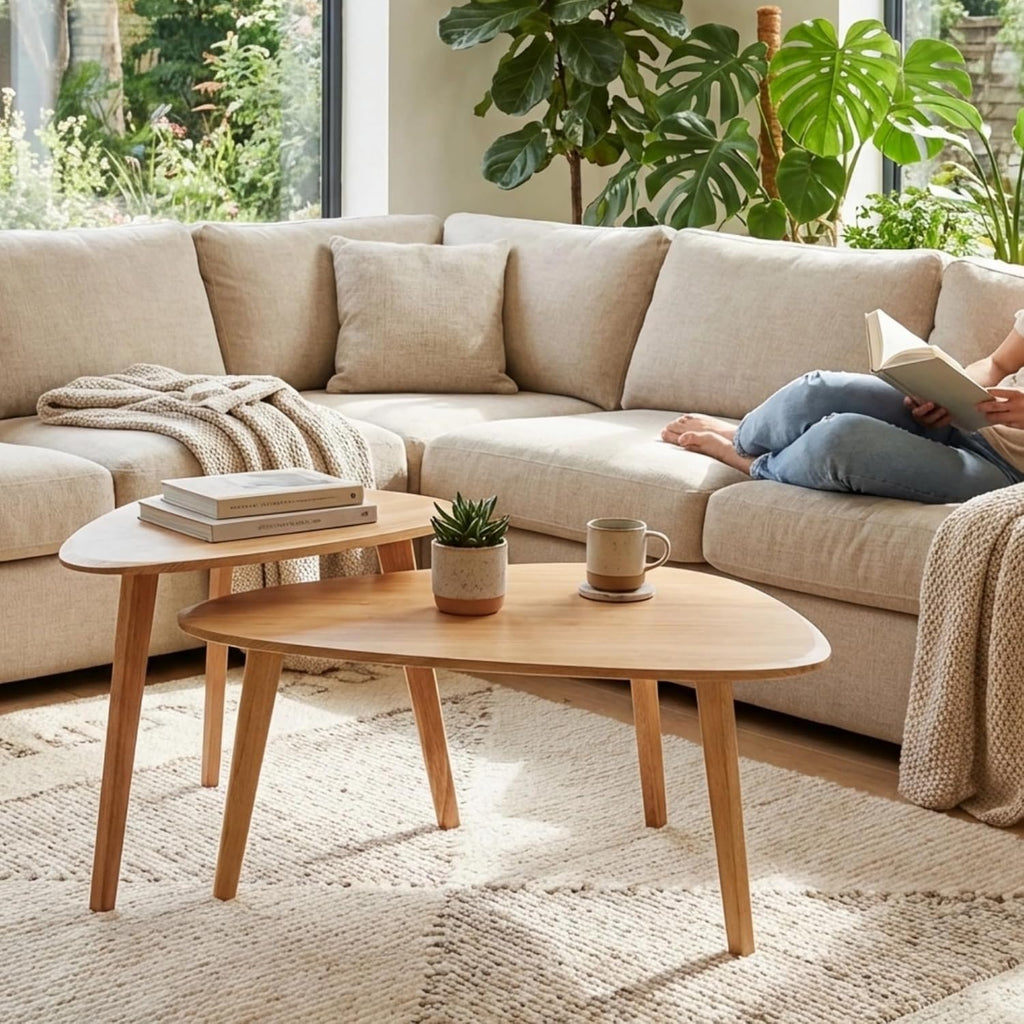 Nesting Coffee Table Set of 2-Mid Century Modern Wooden Coffee Table,Guitar Pick Stacking Tables with Solid Wood Legs,Small Coffee Tables for Small Spaces,Living Room,Balcony (Natural)