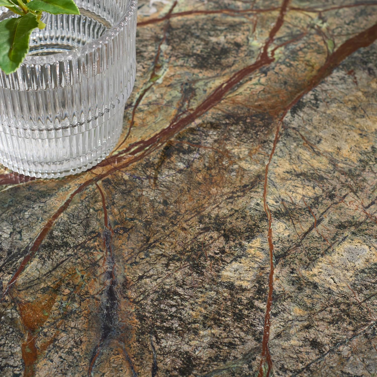 SAFAVIEH Couture Collection – Danny Green & Brown Stacked Round Marble Accent Table, Fully Assembled (SFV5766B)