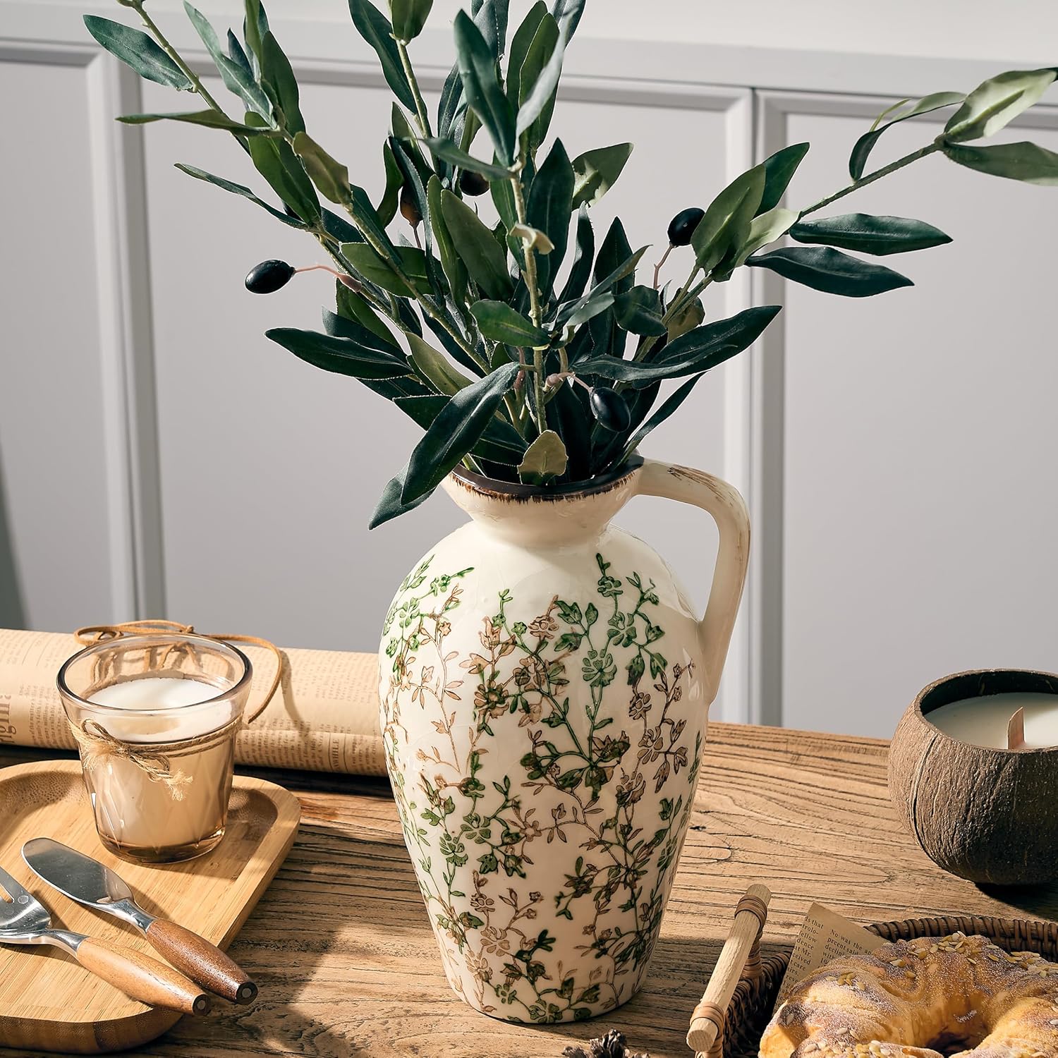 Green and Beige Antique Vase, 8.9 Inch Vintage Chinoiserie Floral Vase, Rustic Ceramic Vase for Home Decor, Living Room, Bookshelf, Office, Entryway, Garden, Chinoiserie Decor, Tuscan Decor