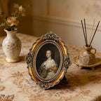 XIAOAIKA Vintage Baroque Oval Framed Canvas Art, Classical Woman Portrait Oil Painting with 3D Embossed Details, Antique Bronze Gold Resin Frame for Living Room Bedroom Entryway Décor, 10 x 8 Inch