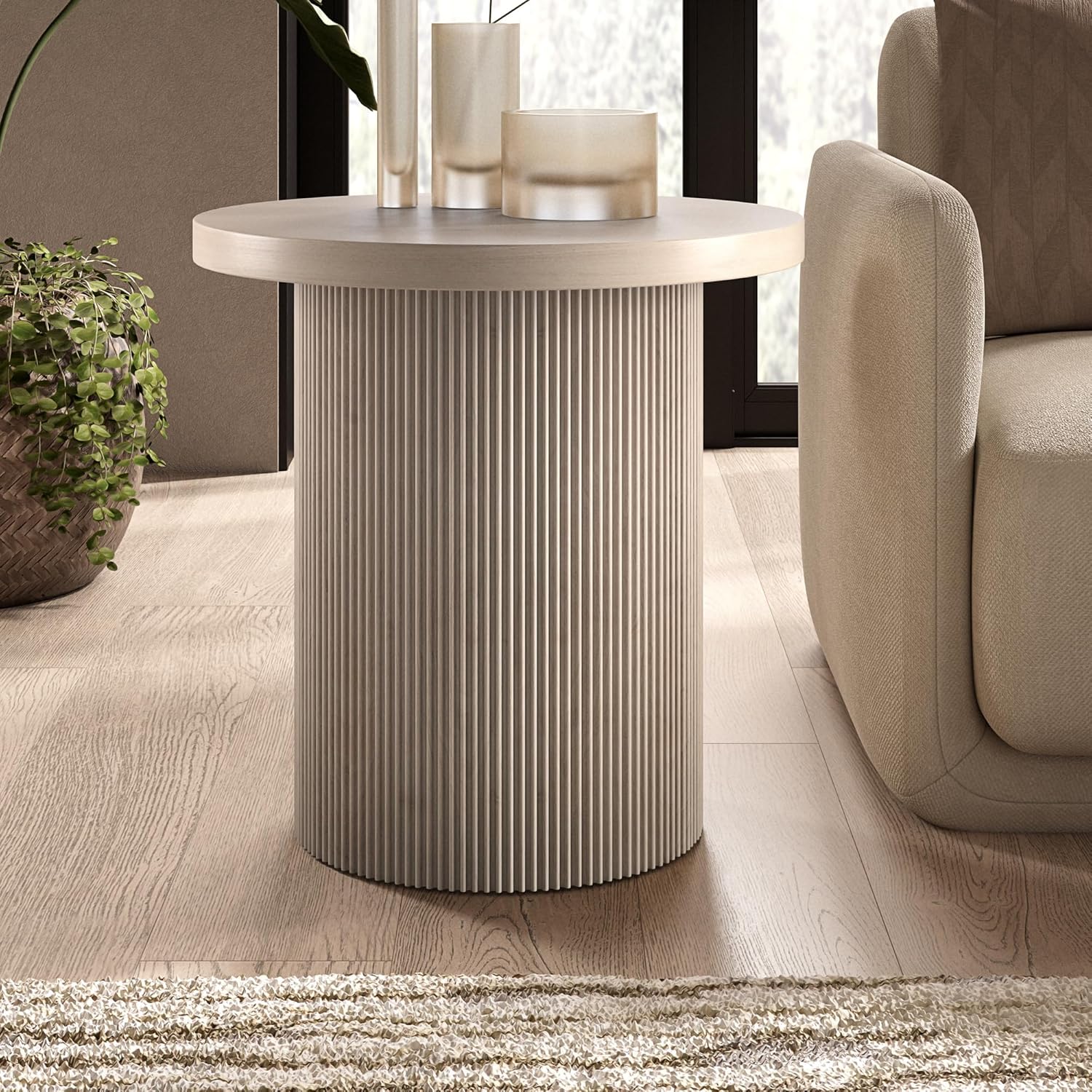 Henn&Hart 22'' Fluted Modern Wooden Round End Table, Ribbed Side Table, Nightstand for Living Room, Office, Family Room, or Bedroom, Alder White