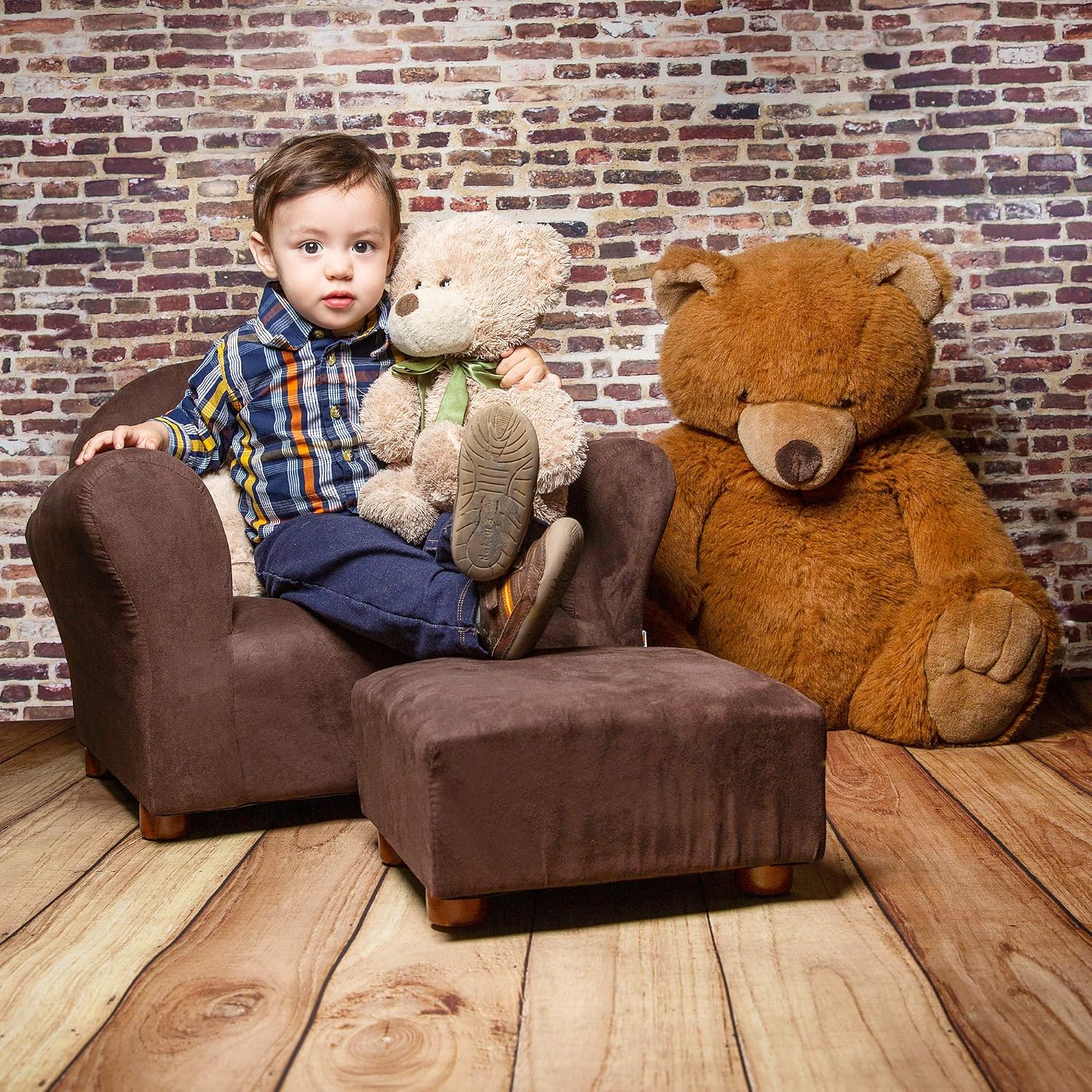 Roundy Kids Chair with Ottoman, Microsuede Upholstered, Ergonomic & Comfortable Design, Sturdy Wooden Frame, Ideal for Boys & Girls Ages 2-5, Easy to Clean, Perfect for Bedrooms, Playrooms & Daycares