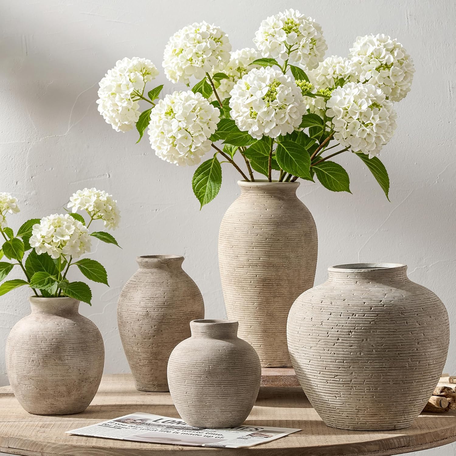 Vanselia Ceramic Flower Vase Home Decor - Small Farmhouse Table Vases Rustic Vintage Living Room Kitchen Bedroom Decorations for House Book Shelf Office Coffee Desk Dining Fireplace (6" Retro)