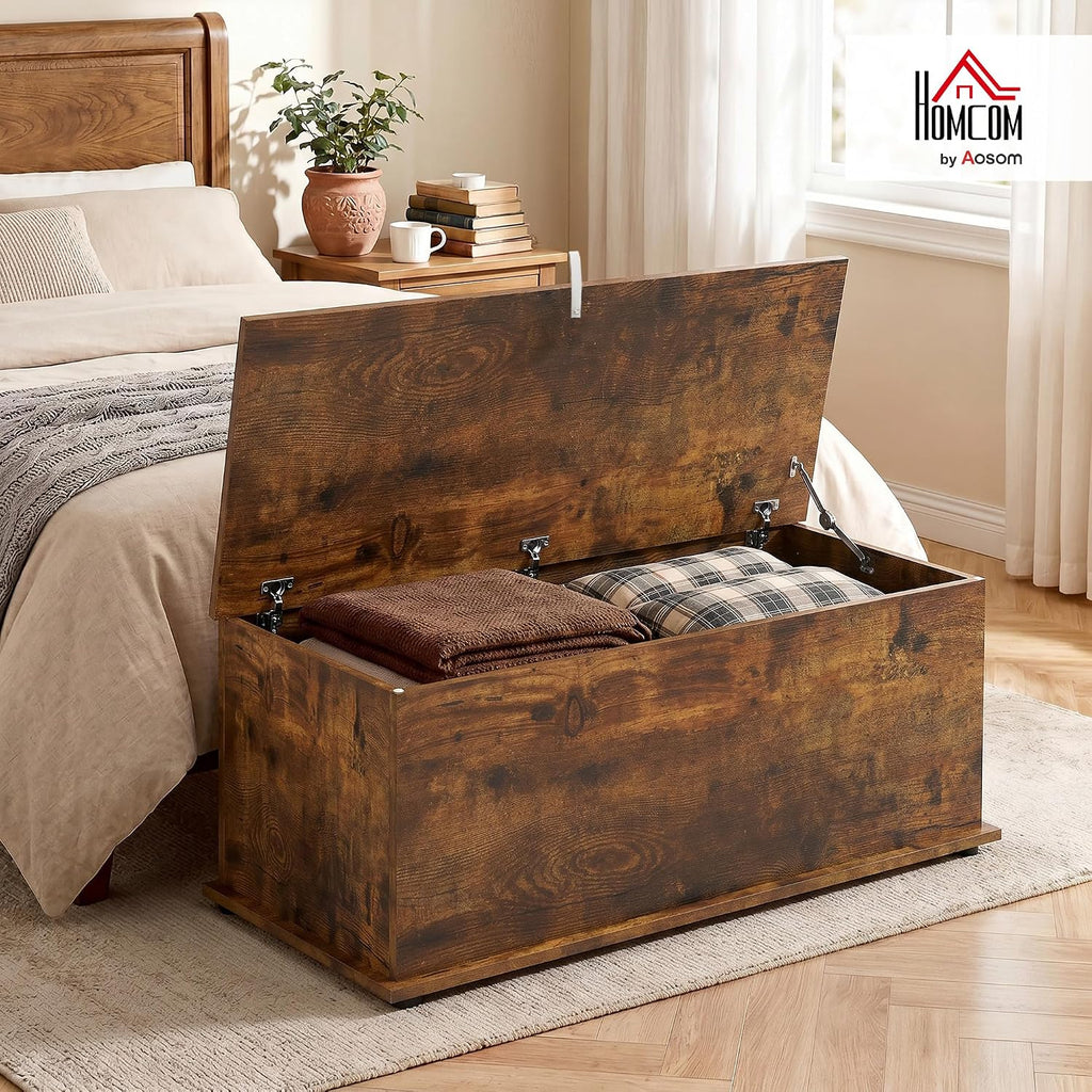 HOMCOM 113L Storage Chest, Storage Box with Flip-Top Lid and 2 Safety Hinges, Storage Trunk for Living Room, Entryway, 100 x 40 x 40 cm, Rustic Brown
