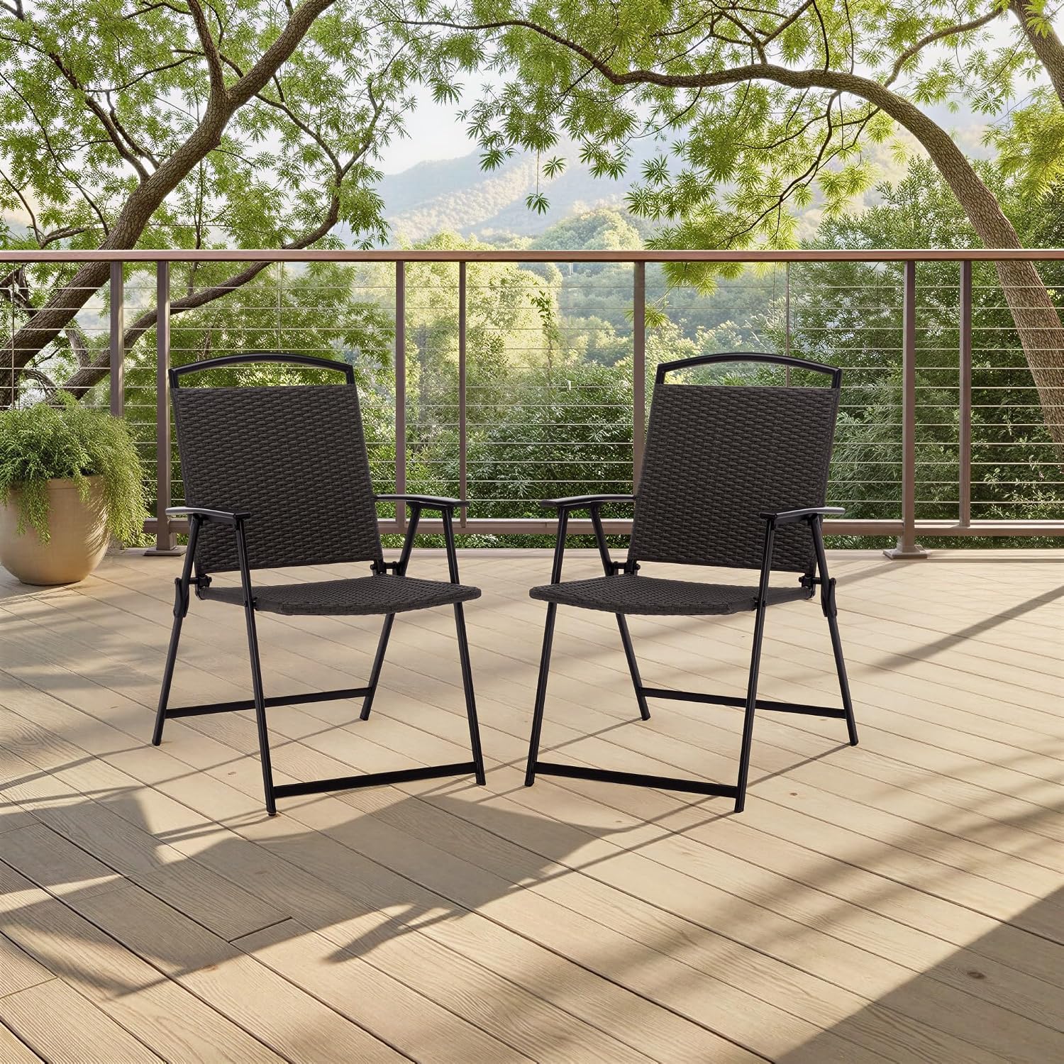 SAFAVIEH Outdoor Patio Furniture Collection – Dory Rattan Weave Folding Chair (PAT6902)
