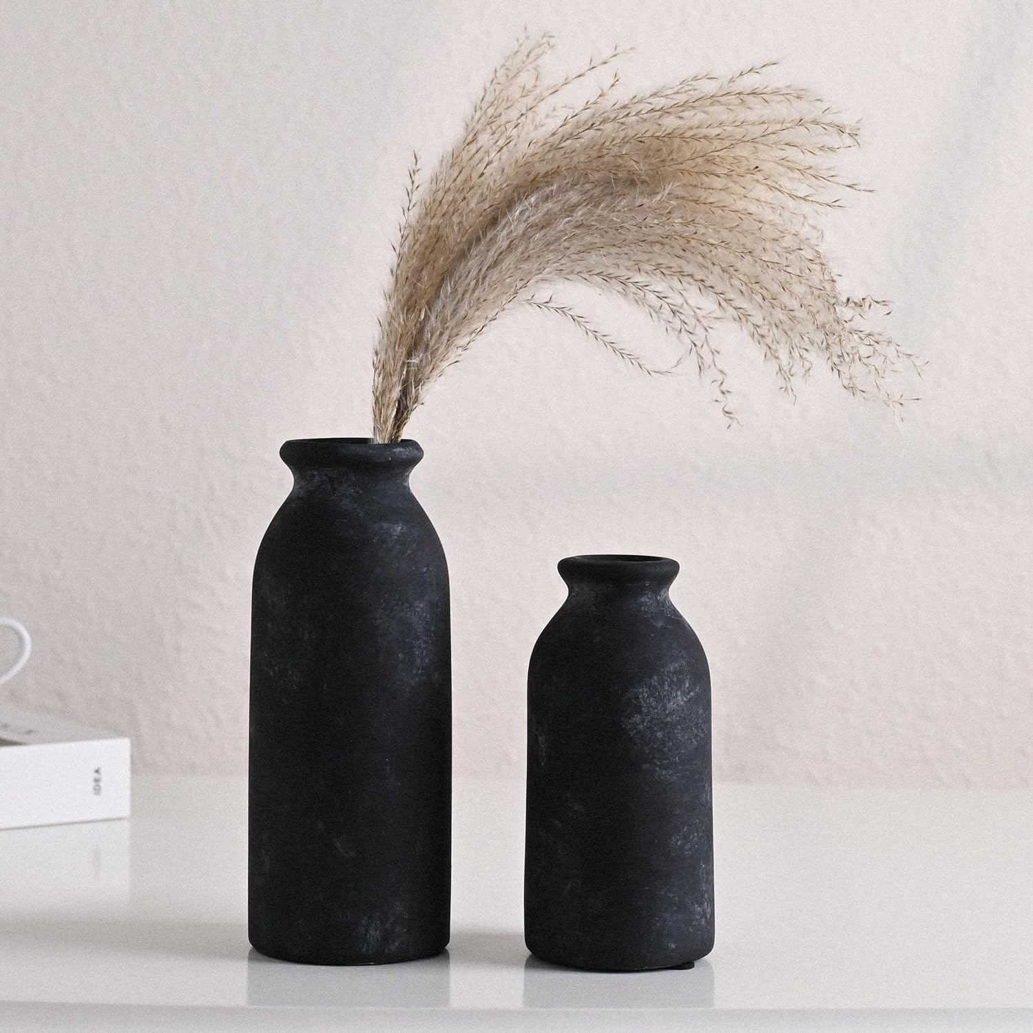 VICTOR & TERESA Black Ceramic Vases Home Decor, Flower Vase Set of 2, Farmhouse Vase for Flowers, Rustic Decorative Vases for Pampas Grass, Table, Living Room, Shelf, Centerpieces, 8 inch