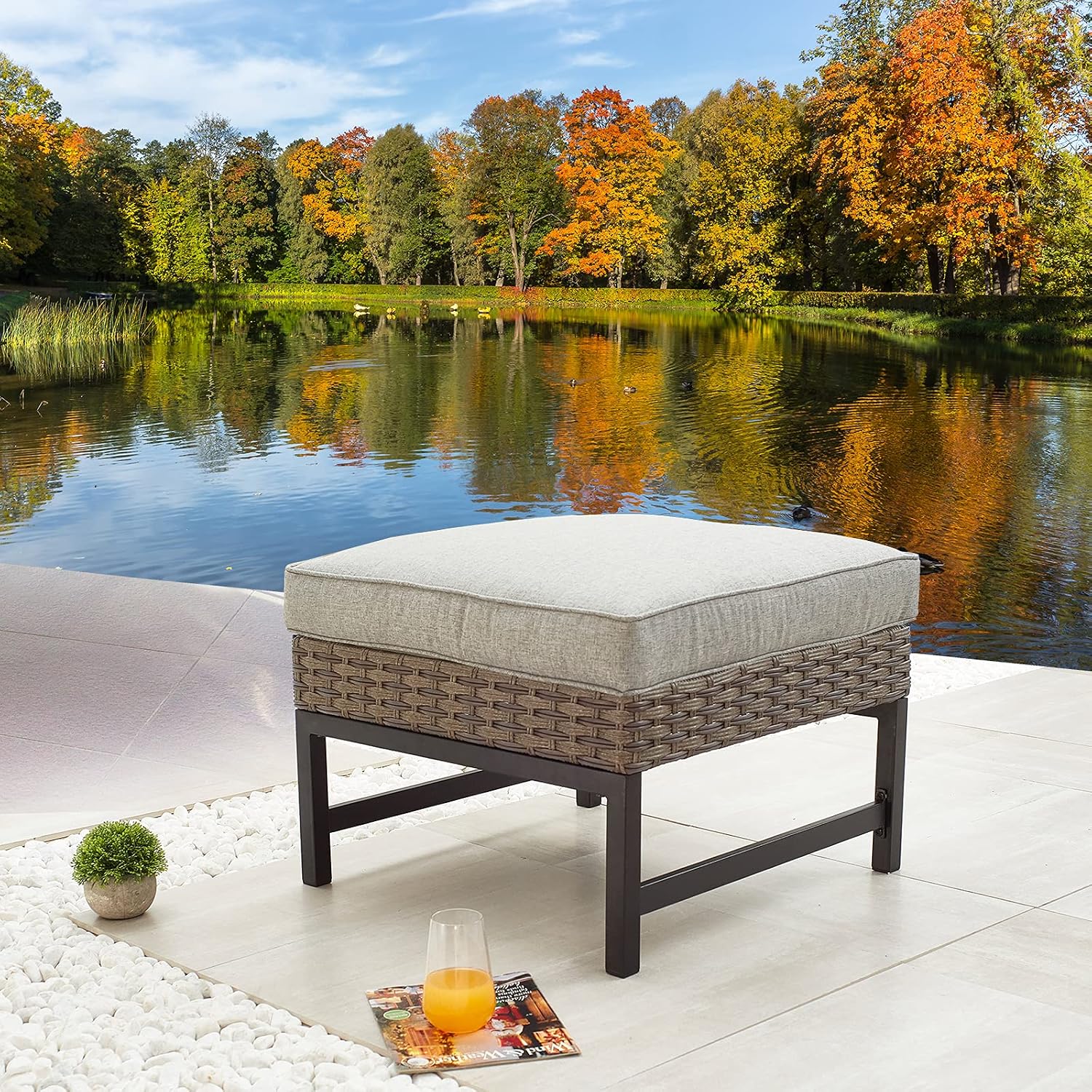 Outdoor Patio Ottoman with Cushion All Weather Wicker Footrest Rattan Furniture Square Footstool Seat with Metal Frame for Deck Yard Lawn