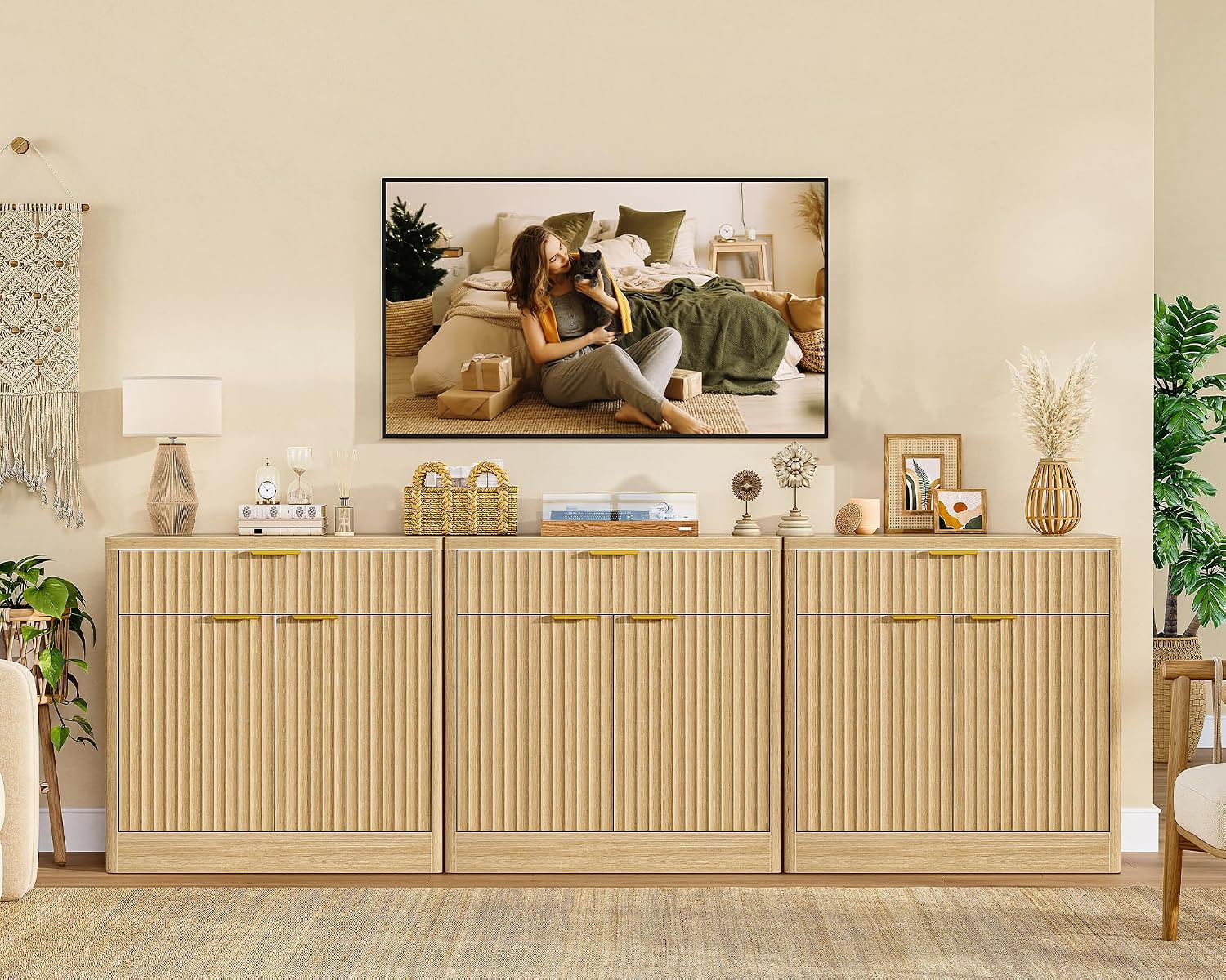 Fluted Buffet Cabinet with Storage, 31.5" Sideboard Cabinet, Coffee Bar Cabinet with 2 Doors and Adjustable Shelf for Living Room, Kitchen, Entryway, Natural