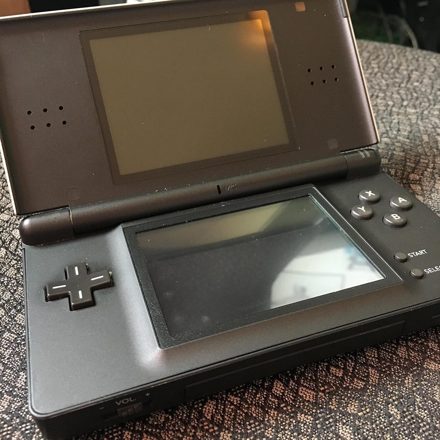 DS Lite - Guitar Hero Metallic Silver SE System (Renewed)