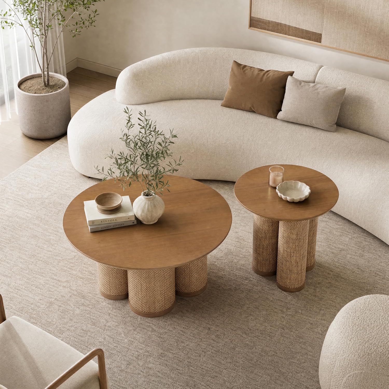 20" Round Walnut Wood End Table, Modern Side Table with 3 Textured Cylindrical Legs, Boho Rattan Accent Table for Living Room, Bedroom, Small Spaces, Light Walnut