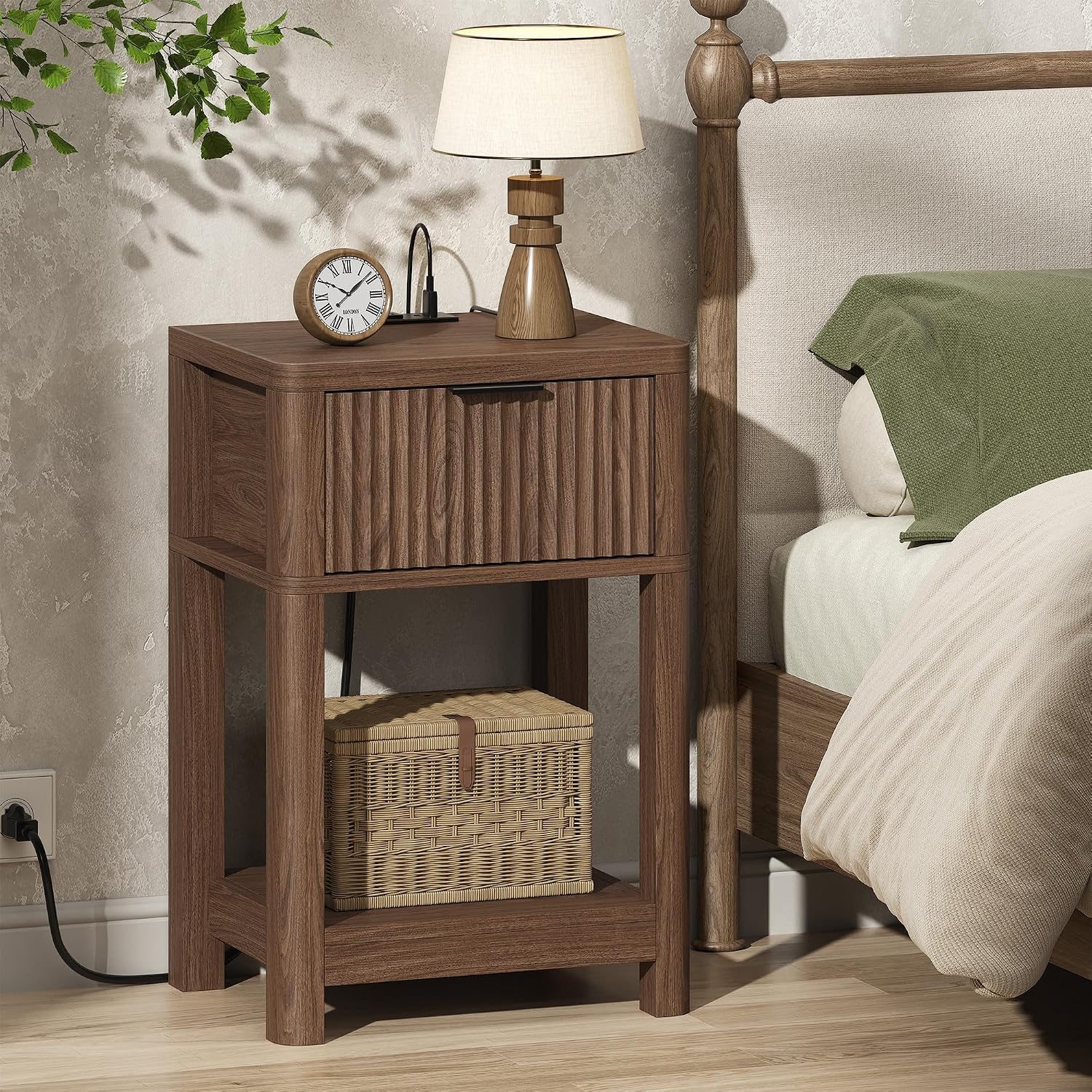 MECHYIN Nightstand Set of 2 with Charging Station, Fluted Bedside Table with Drawer & Open Shelf, Mid-Century Modern Wood Furniture End Table for Apartment, Dorm, Bedroom, (Walnut, with Outlet)