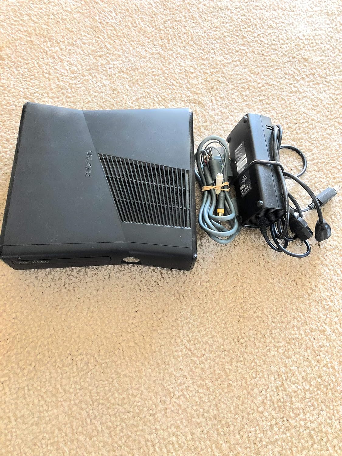 Xbox 360 Model 1439 (CONSOLE AND POWER WIRE ONLY) (Renewed)