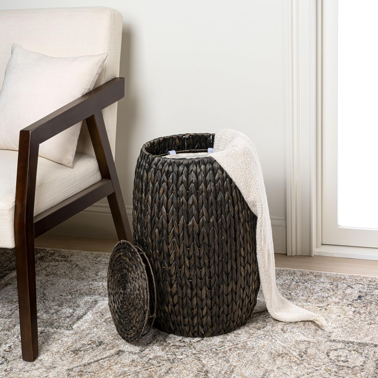 happimess SSL1001C Colt 21.06" Coastal Bohemian Handwoven Hyacinth Barrel Wicker Storage Basket with Lid End Table, Side Table for Decoration in Bathroom, Bedroom, Living Room, Black