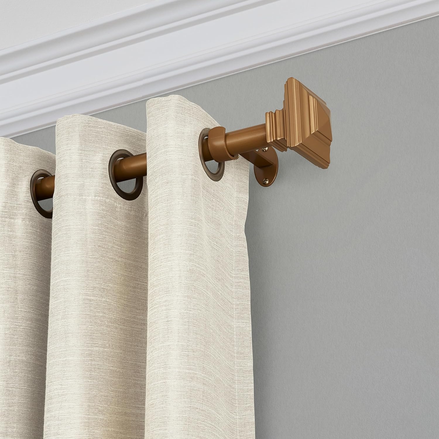 Elrene Home Fashions Florence Single Curtain Rod with Stacked Square Finials, 1" Diameter, (Soft Gold), (48X86)