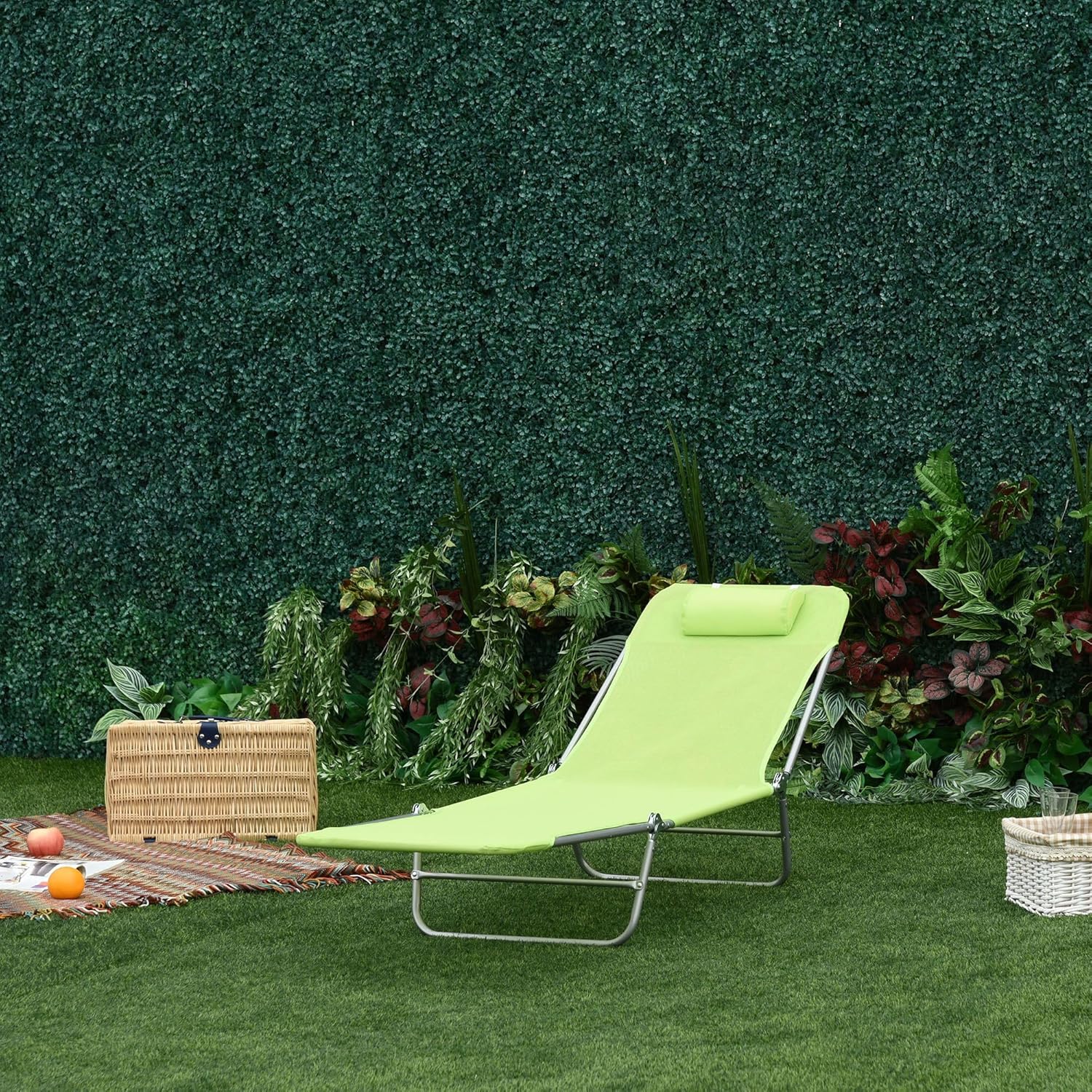 Green 6-Position Folding Chaise Lounge Chair — 265lb Capacity, Powder-Coated Steel FFor rame, Ventilated Mesh Surface, Head Pillow Included