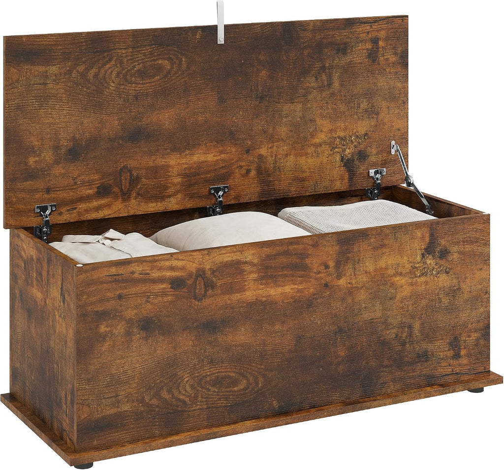 HOMCOM 113L Storage Chest, Storage Box with Flip-Top Lid and 2 Safety Hinges, Storage Trunk for Living Room, Entryway, 100 x 40 x 40 cm, Rustic Brown