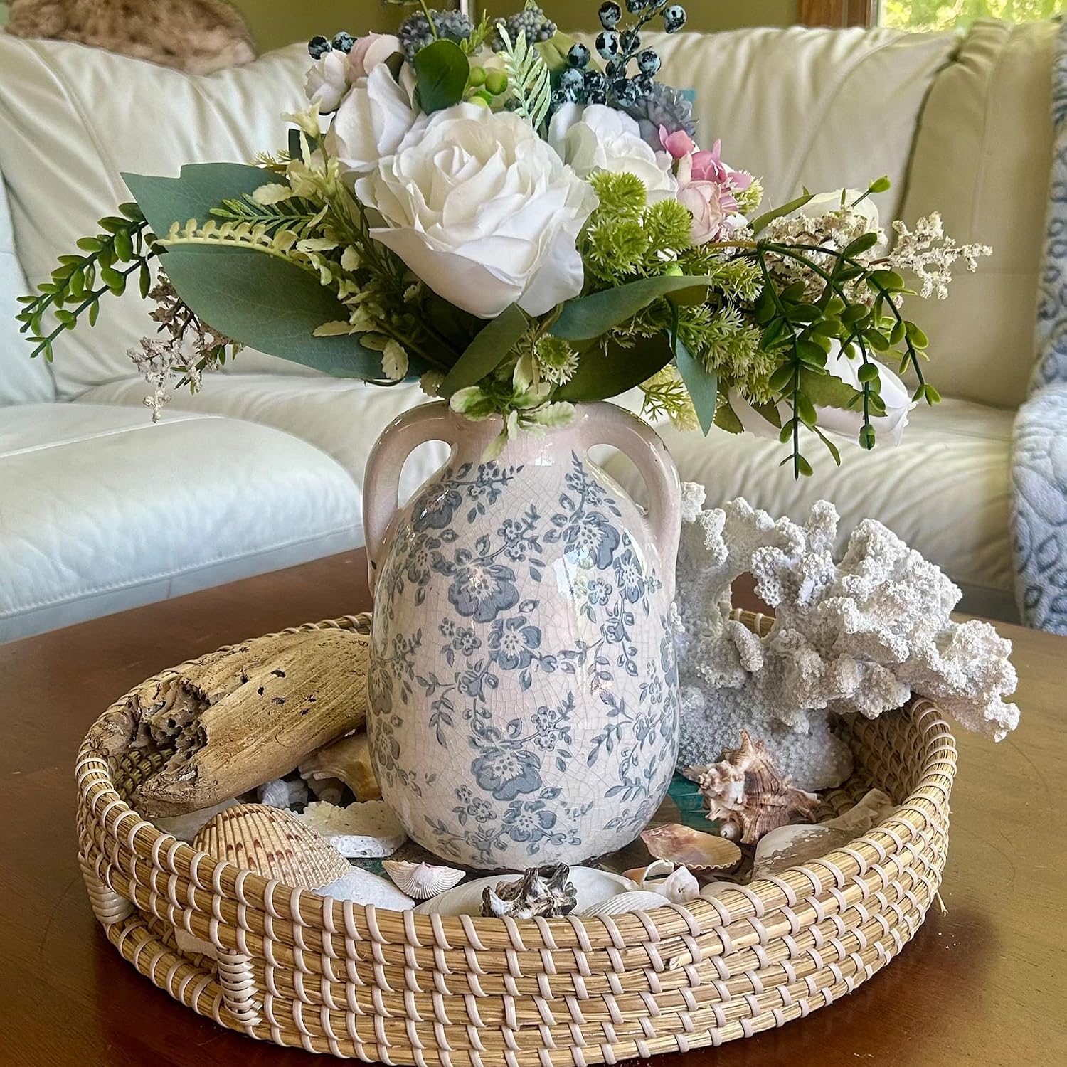 Ronasip Vintage Chinoiserie Blue and White Ceramic Vases Decor 7” Retro Ice Crackle Hand-Painted Peony Ceramic Pitcher Antique Style Home Decor (7.5 Inch Blue and White)